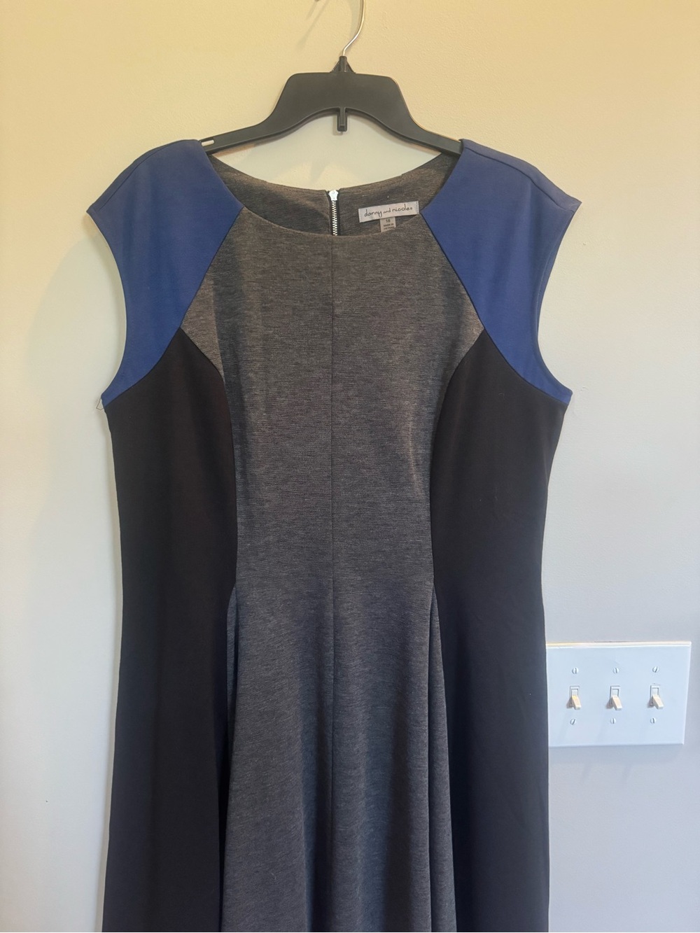 Kensie Black, Gray & Blue Panel Midi Dress
